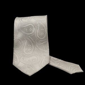 Zianetti Italian Silk Paisley Pattern Tie - Elegant Mens Accessory In Ivory - 10